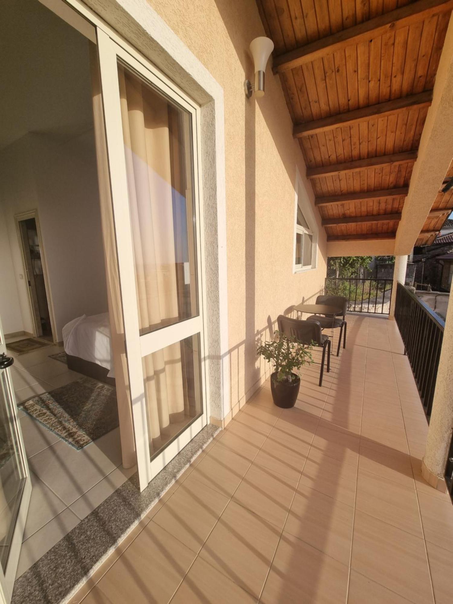 Vila Ama Kruje Bed and Breakfast Kamer foto